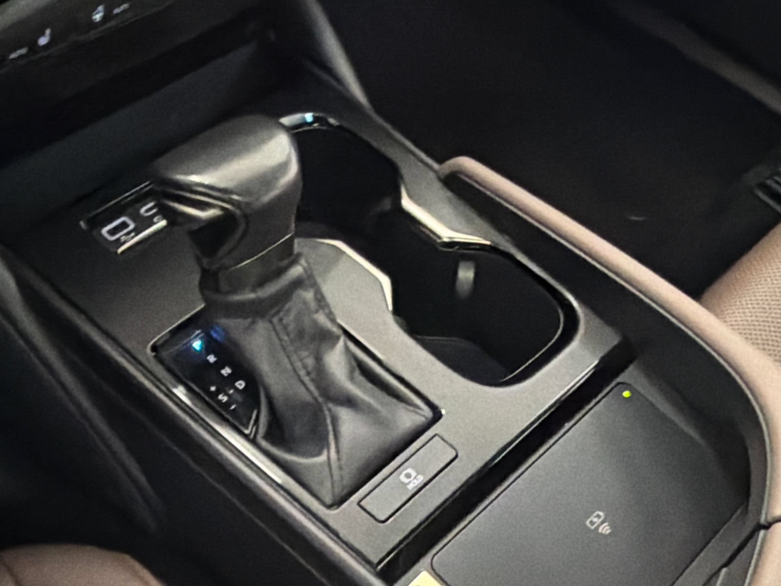 Used 2023 Lexus ES 250 w/ Premium Package AWD/4WD image 25