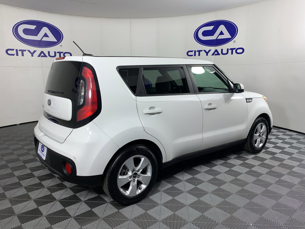 Used 2018 Kia Soul image 3