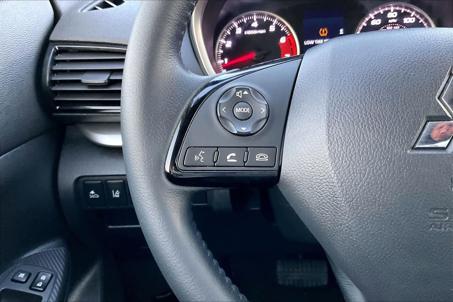 Used 2022 Mitsubishi Eclipse Cross SE FWD image 24