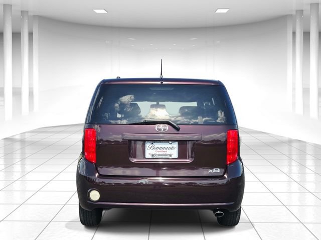 Used 2008 Scion xB FWD image 4