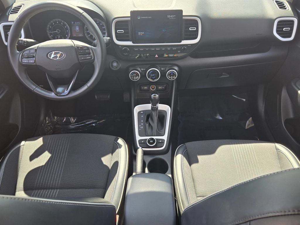Used 2022 Hyundai Venue Limited w/ Cargo Package FWD image 13