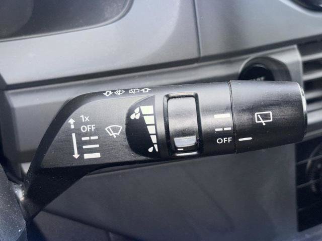 Certified 2025 Nissan Pathfinder S FWD image 20