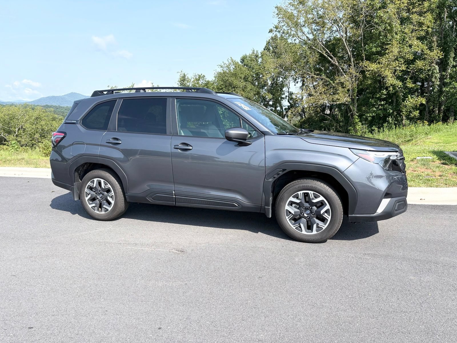 Certified 2026 Subaru Forester Premium w/ Base/Premium Package AWD/4WD image 7
