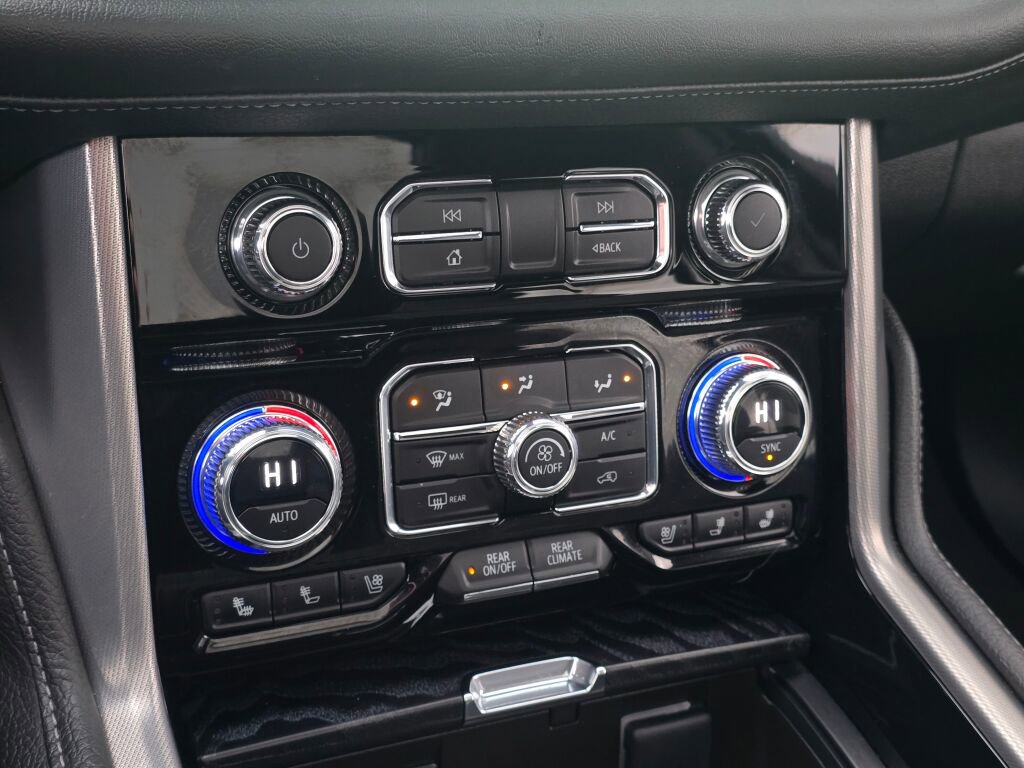 Used 2023 GMC Yukon XL Denali image 50