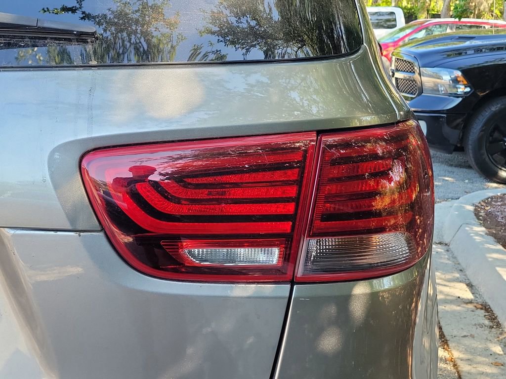 Used 2019 Kia Sorento FWD V6 image 17