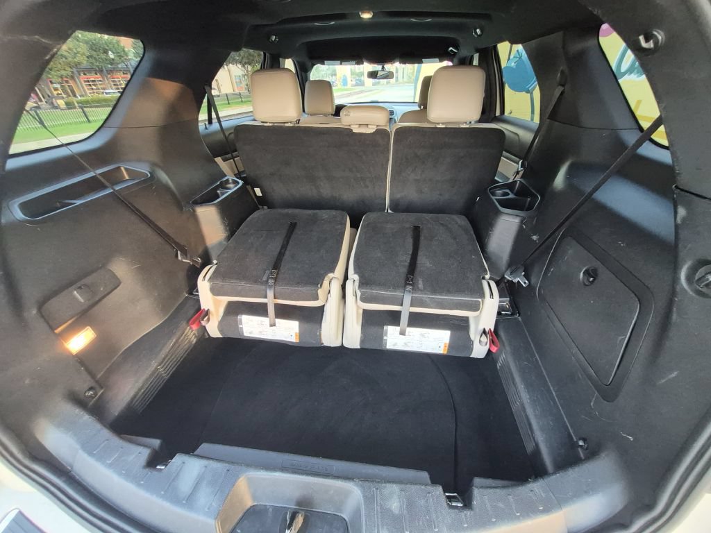 Used 2018 Ford Explorer XLT w/ Equipment Group 202A FWD image 30