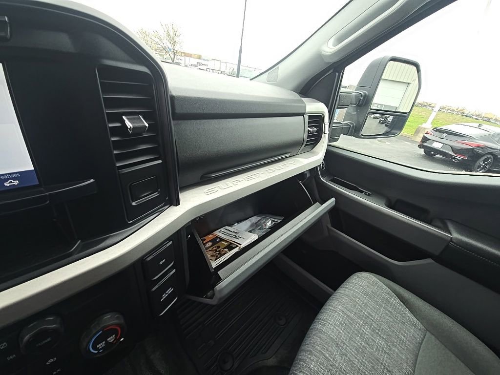 Used 2023 Ford F350 XLT w/ FX4 Off-Road Package AWD/4WD image 22