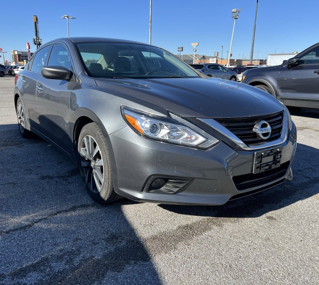 Used 2017 Nissan Altima 2.5 SV