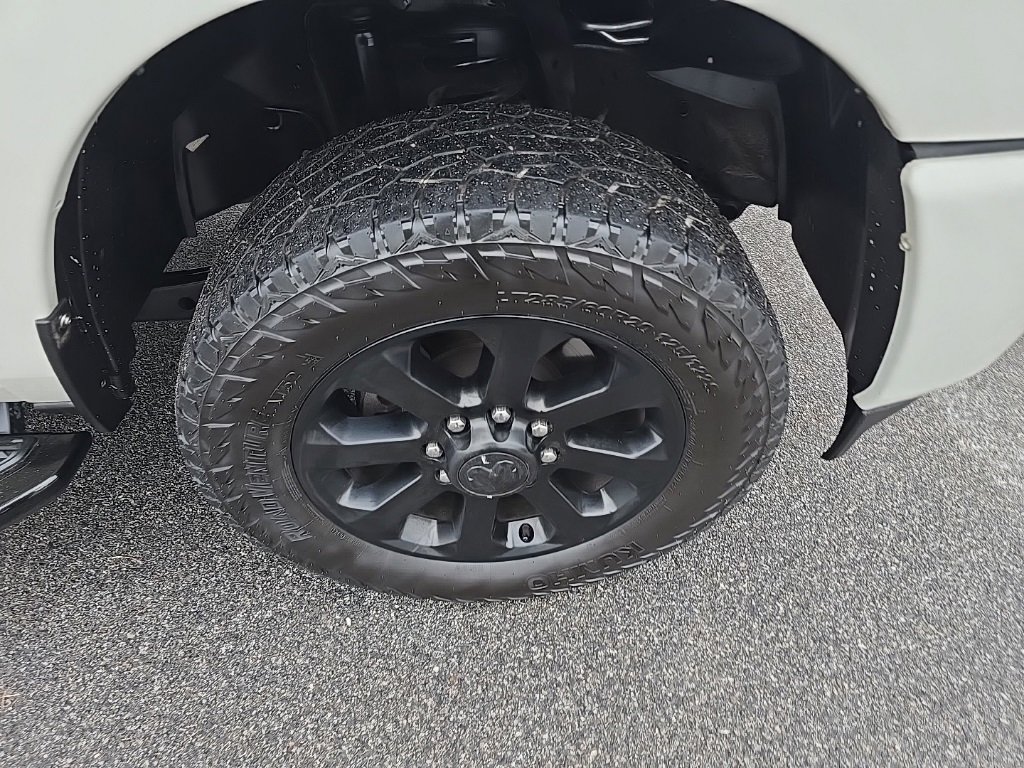 Used 2024 RAM 2500 Laramie w/ Night Edition image 9