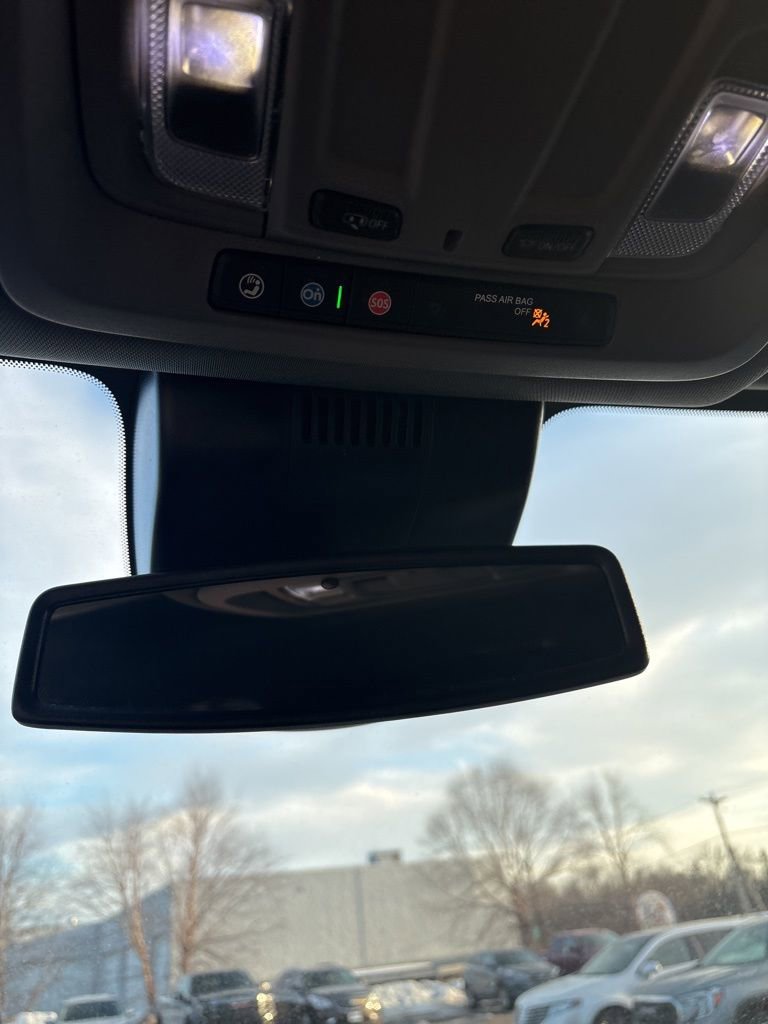 Used 2025 GMC Sierra 2500 SLT w/ SLT Convenience Package image 9