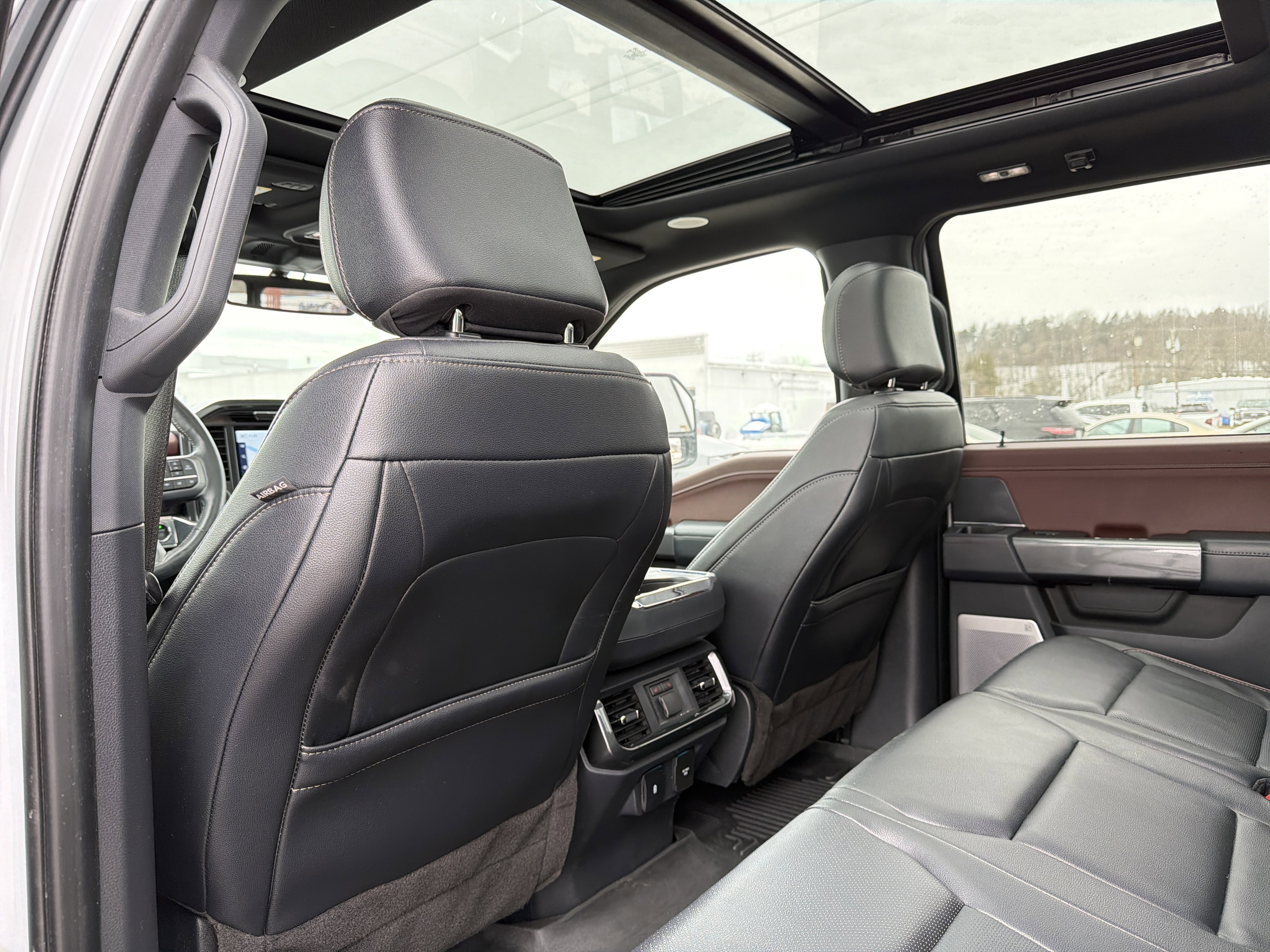 Used 2022 Ford F150 Lariat w/ Equipment Group 502A High image 32