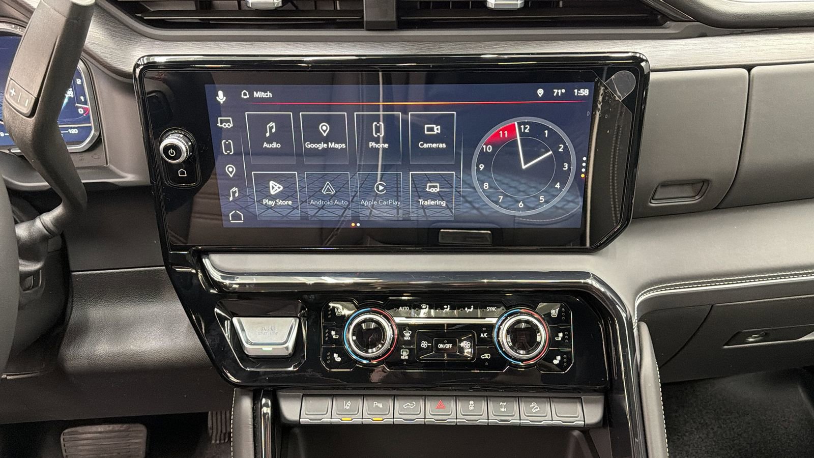 Used 2024 GMC Sierra 2500 AT4X image 22