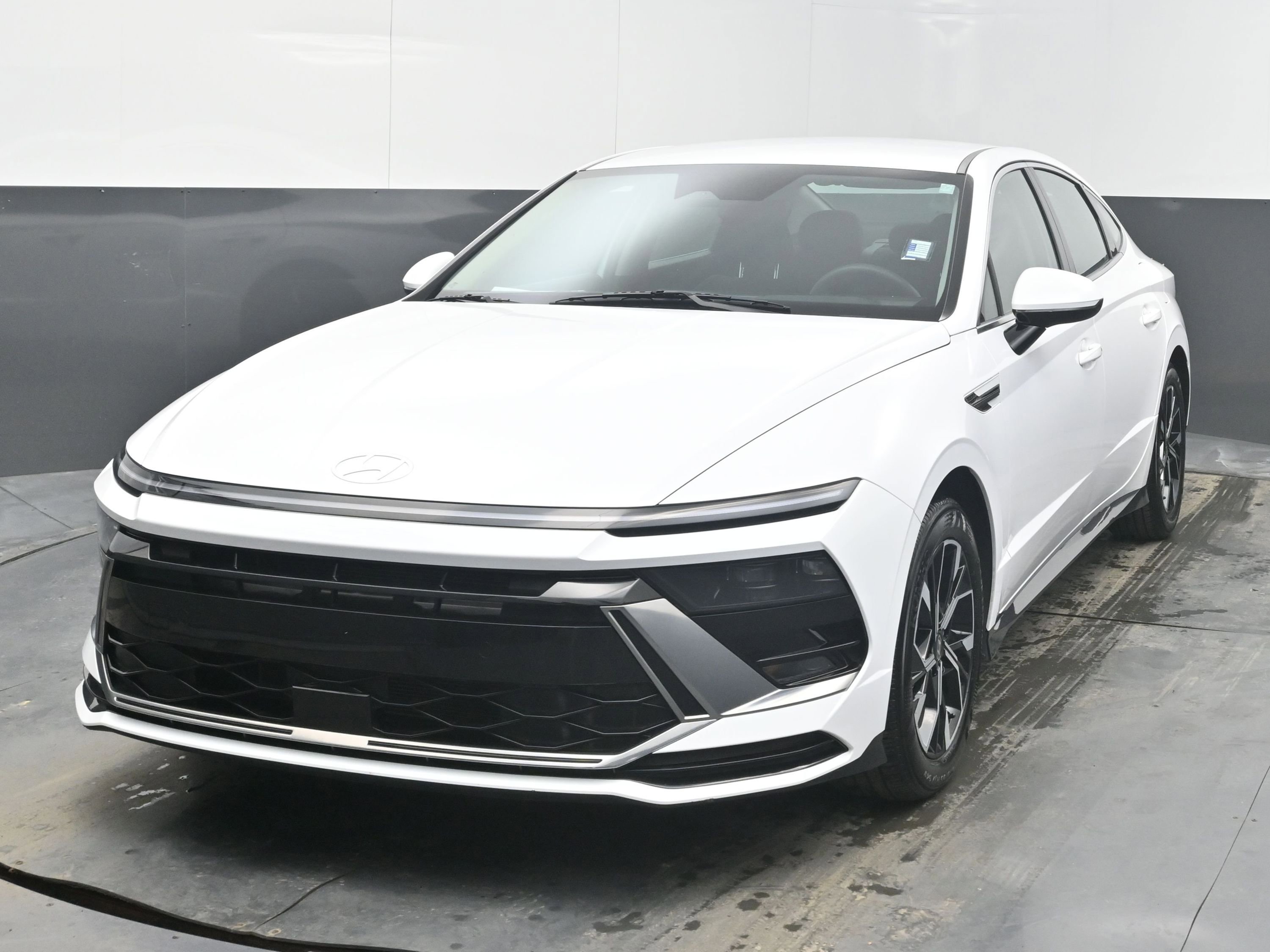 Used 2025 Hyundai Sonata SEL image 4