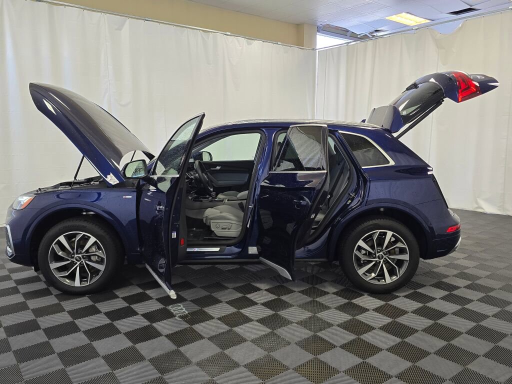 Certified 2025 Audi Q5 2.0T Premium Plus w/ Premium Plus Package image 12