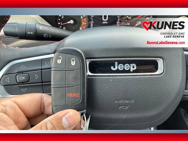 Used 2025 Jeep Compass Trailhawk AWD/4WD image 28