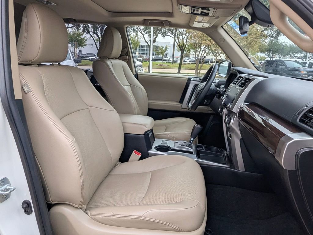 Used 2020 Toyota 4Runner SR5 Premium image 32