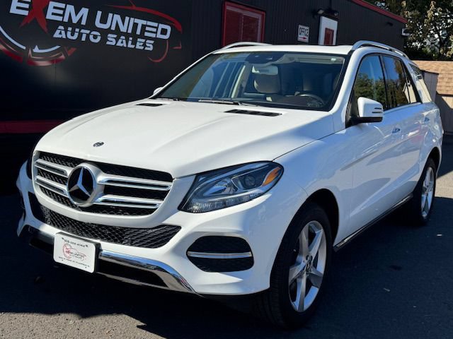 Used 2018 Mercedes-Benz GLE 350 4MATIC image 2