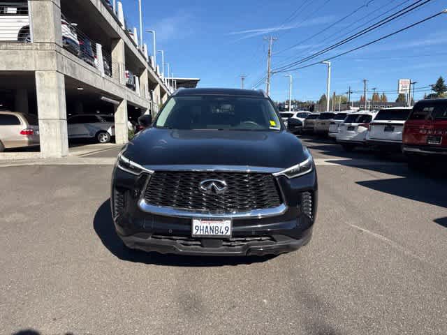 Used 2023 INFINITI QX60 Luxe w/ Cargo Package AWD/4WD image 2