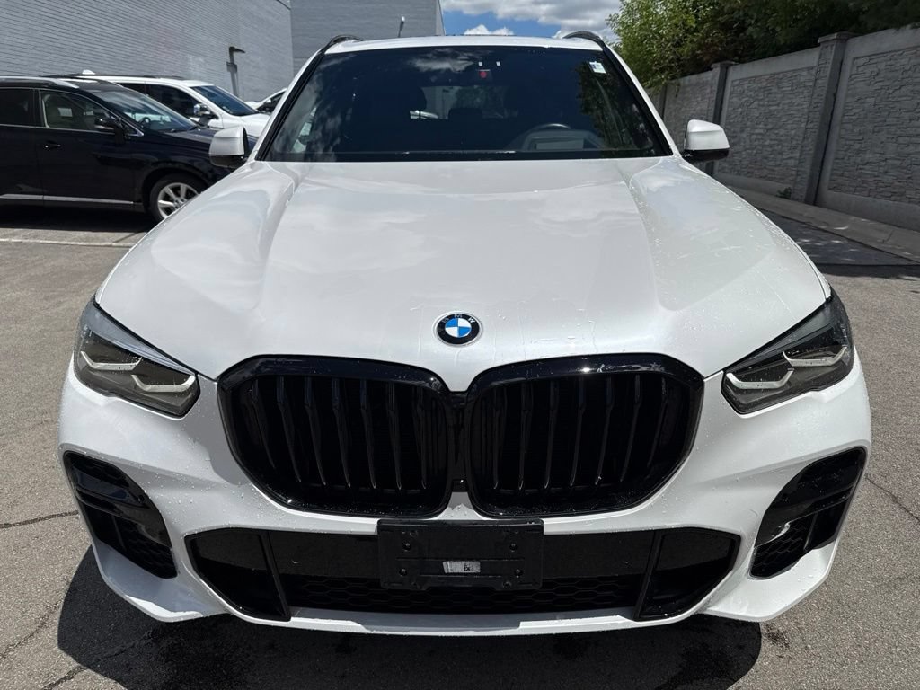 Used 2022 BMW X5 xDrive40i w/ M Sport Package AWD/4WD image 9