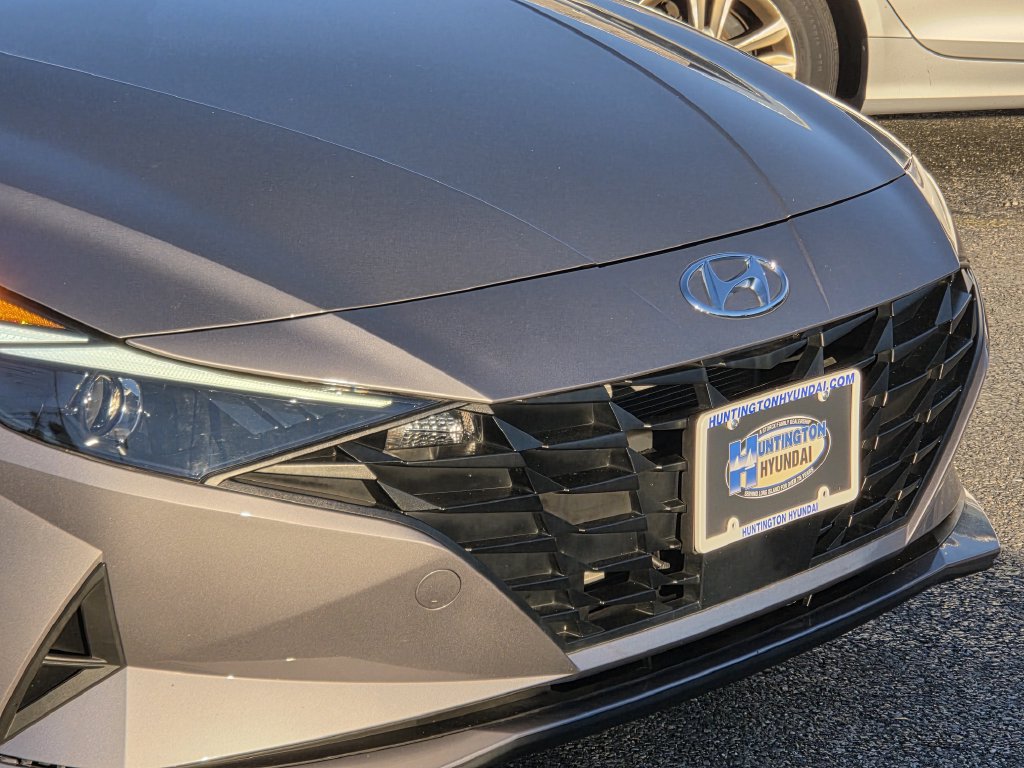 Certified 2023 Hyundai Elantra SEL w/ Convenience Package FWD image 8