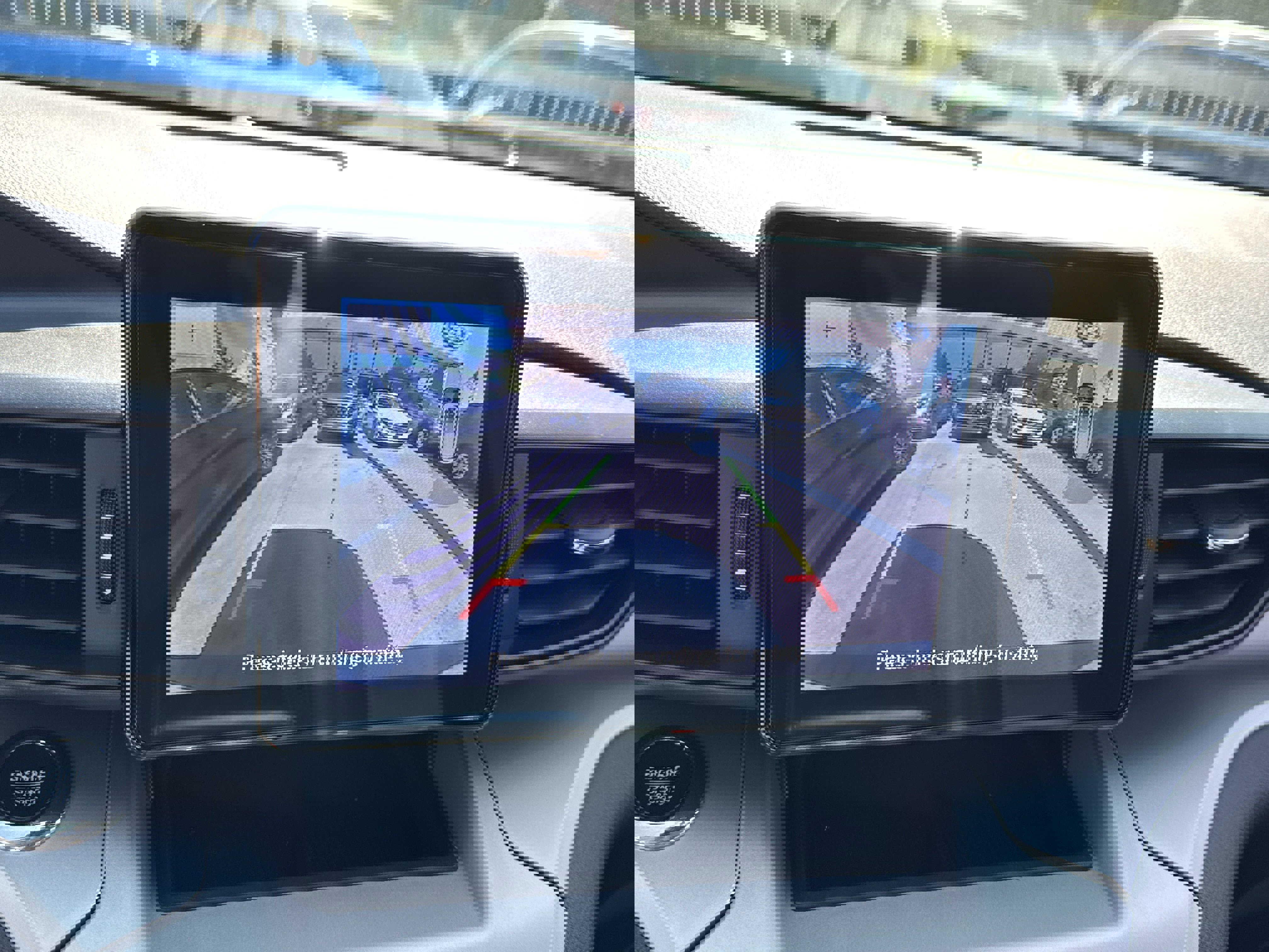 Used 2022 Ford Explorer XLT image 19