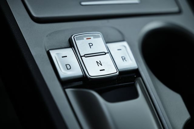 Used 2023 Hyundai Kona Limited image 39