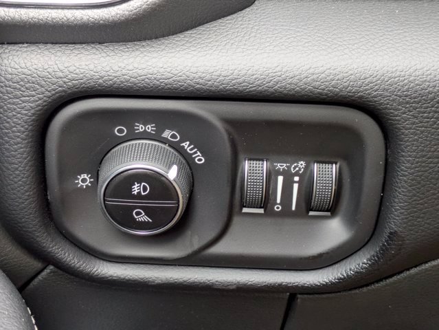 New 2026 RAM 3500 Laramie AWD/4WD image 24