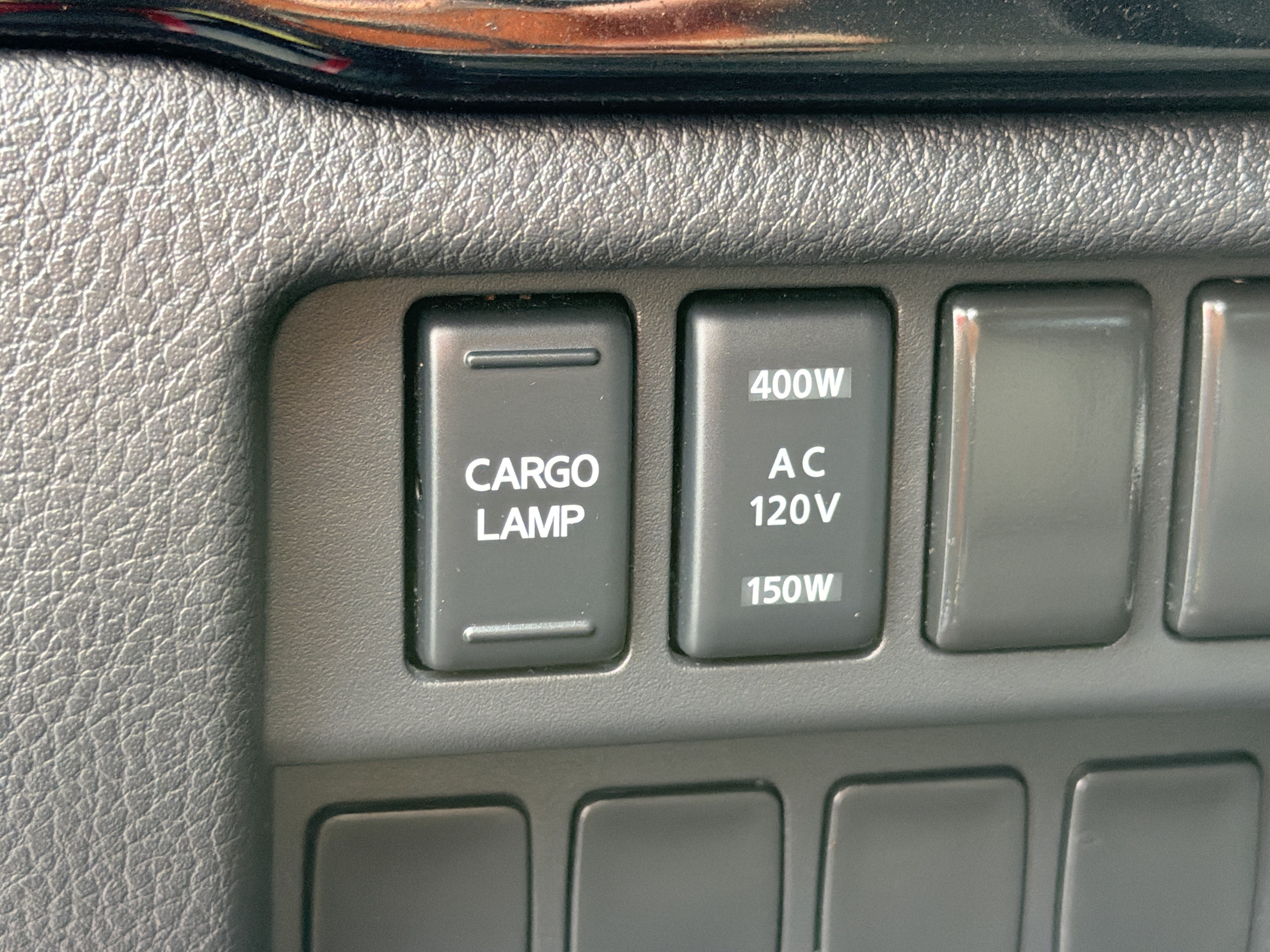 Used 2021 Nissan Titan SV w/ SV Convenience Package RWD image 29