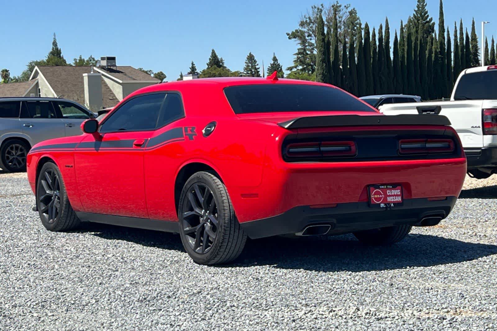 Used 2021 Dodge Challenger R/T w/ Driver Convenience Group RWD image 7