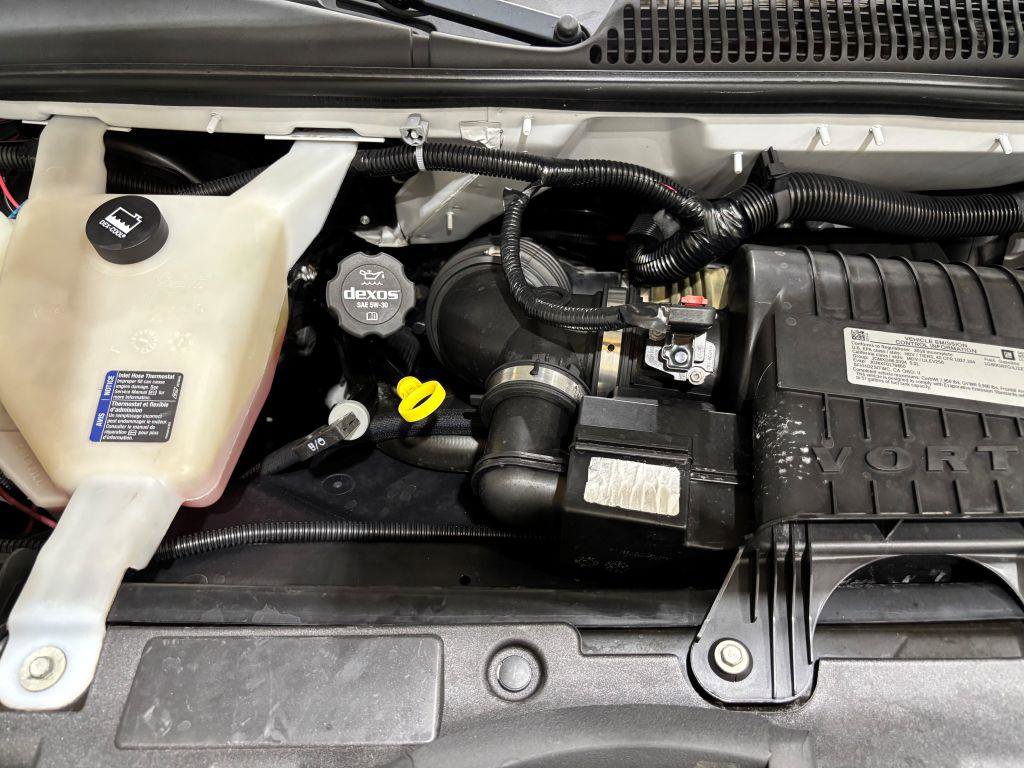 Used 2018 Chevrolet Express 3500 w/ Power Convenience Package RWD image 20