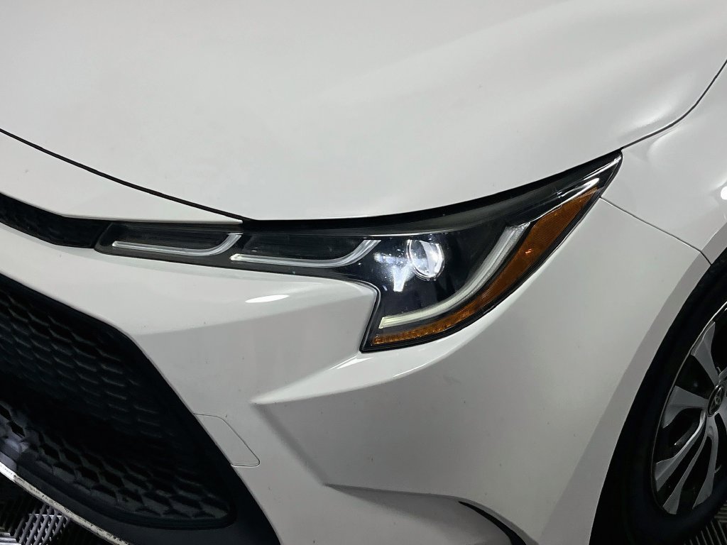 Used 2022 Toyota Corolla LE FWD image 9