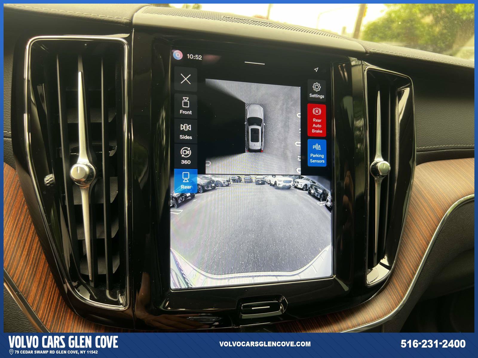 Used 2024 Volvo XC60 T8 Ultimate w/ Protection Package Premier AWD/4WD image 29