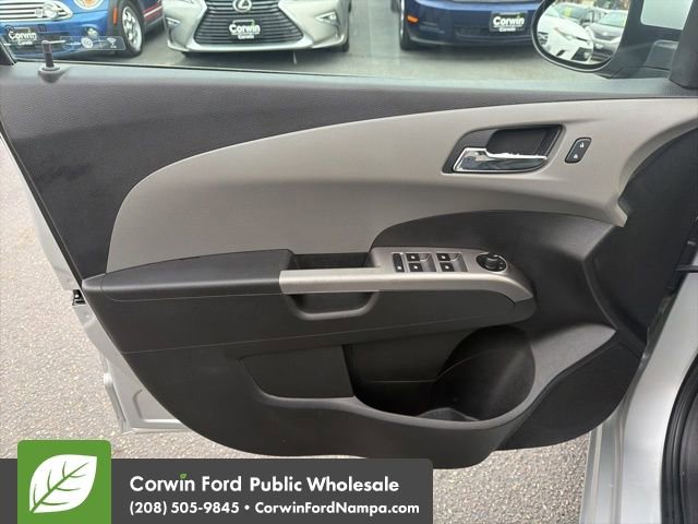 Used 2017 Chevrolet Sonic Premier image 12