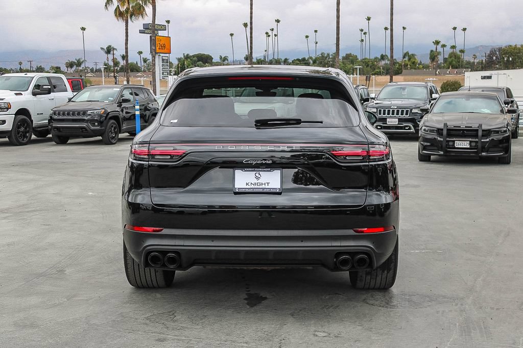 Used 2022 Porsche Cayenne Platinum Edition AWD/4WD image 8