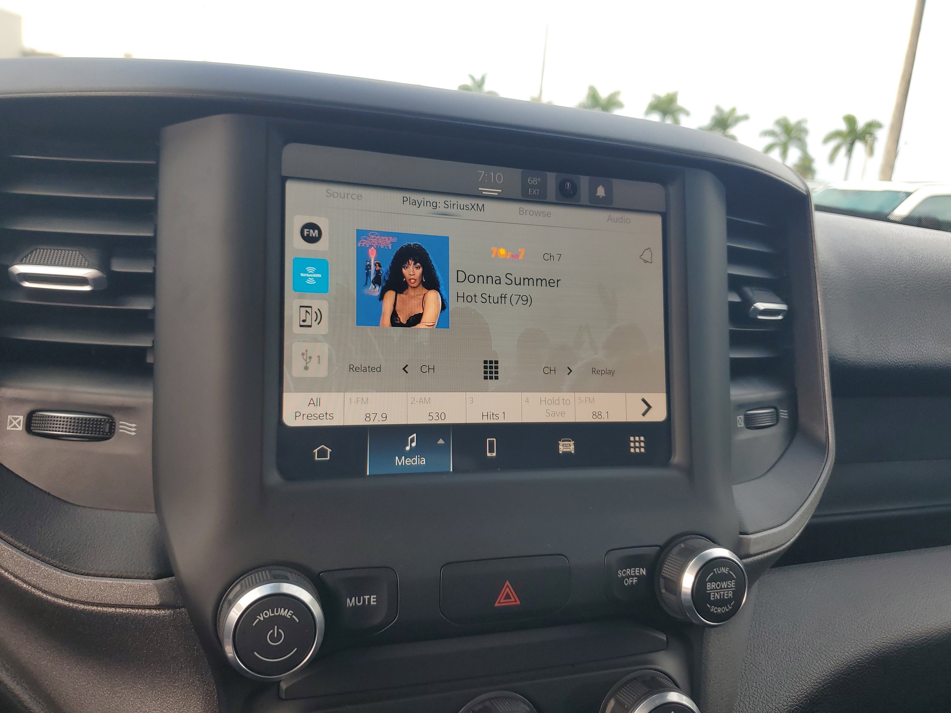 Used 2024 RAM 3500 Tradesman w/ Chrome Appearance Group image 22