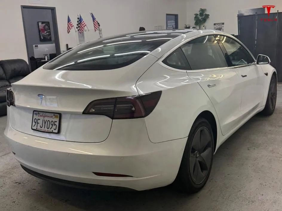 Used 2020 Tesla Model 3 Standard Range Plus RWD image 7