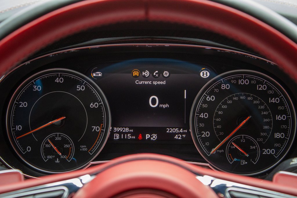 Used 2019 Bentley Bentayga image 15