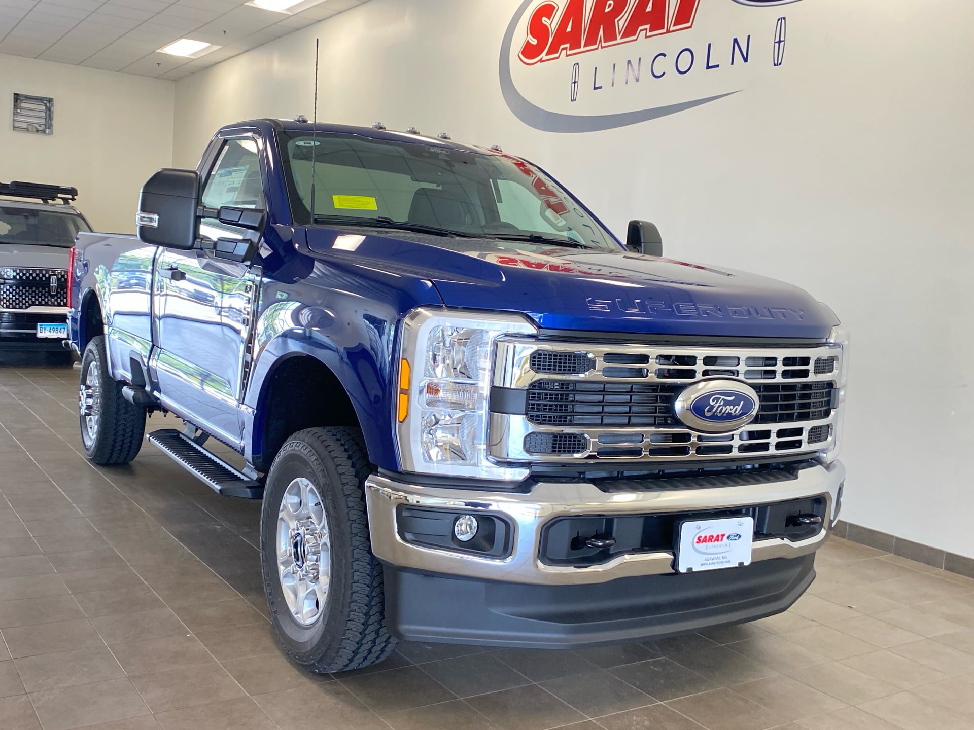 New 2026 Ford F350 XLT w/ FX4 Off-Road Package AWD/4WD image 2
