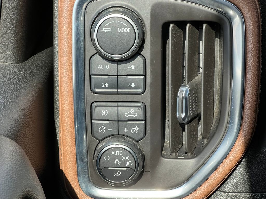 Used 2020 Chevrolet Silverado 2500 High Country w/ Z71 Off-Road Package image 23