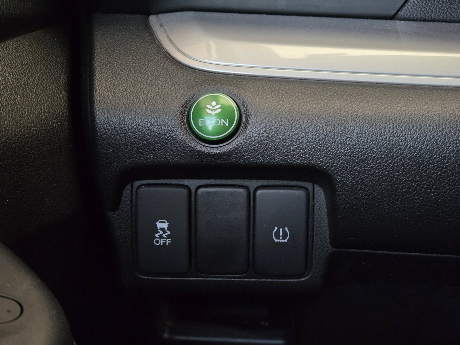 Used 2015 Honda CR-V LX image 20
