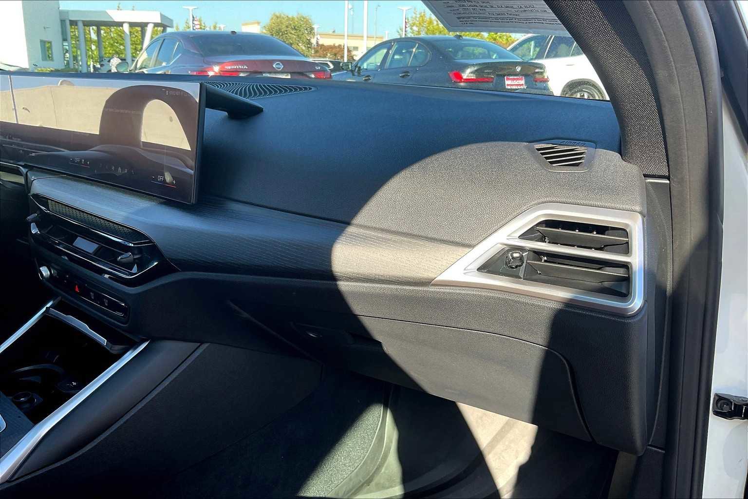 Used 2025 BMW i4 eDrive40 w/ Parking Assistance Package image 19