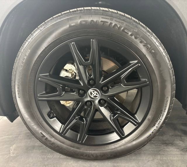 Used 2024 Toyota Grand Highlander Limited image 11