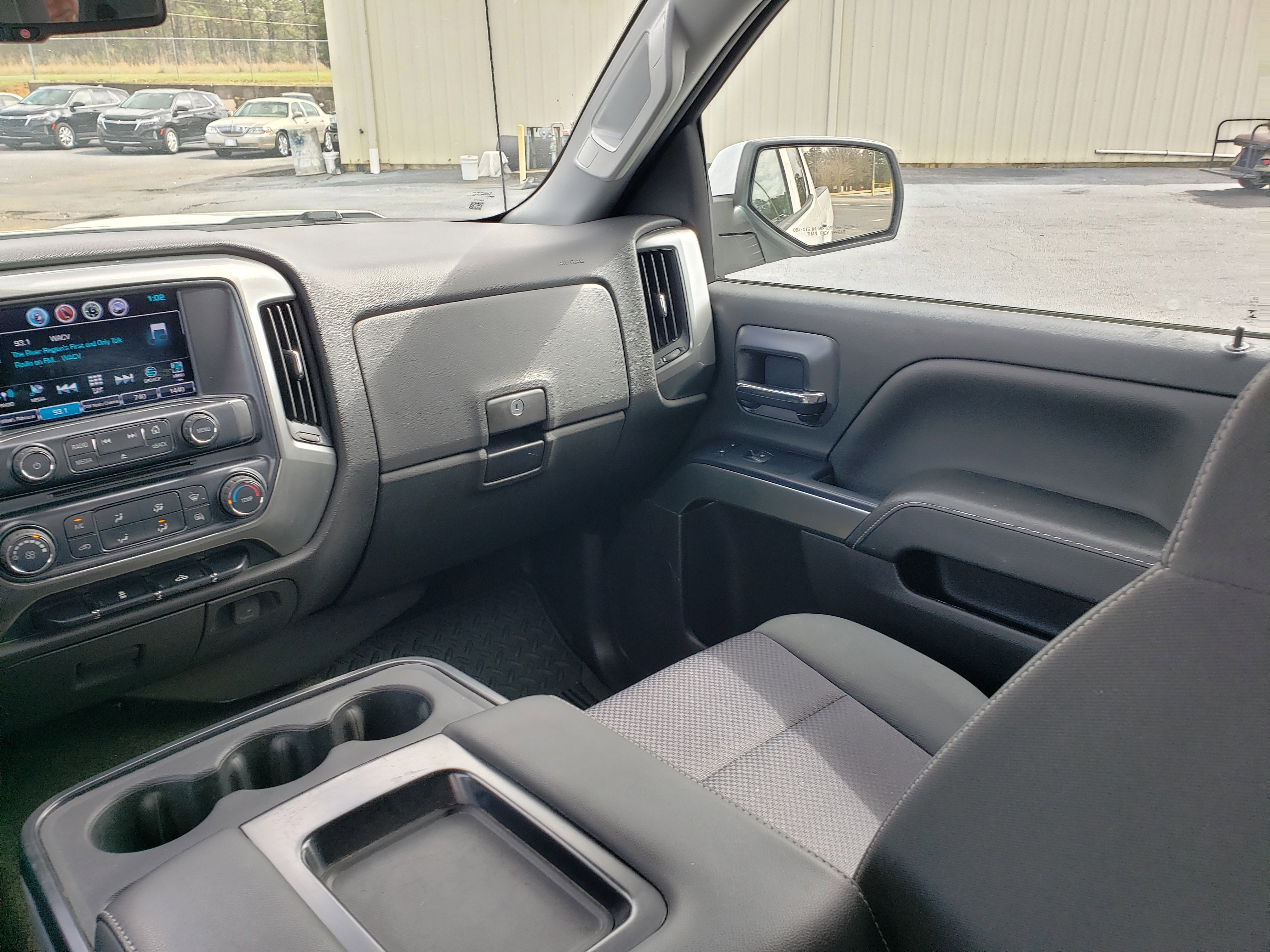 Used 2018 Chevrolet Silverado 1500 LT image 24