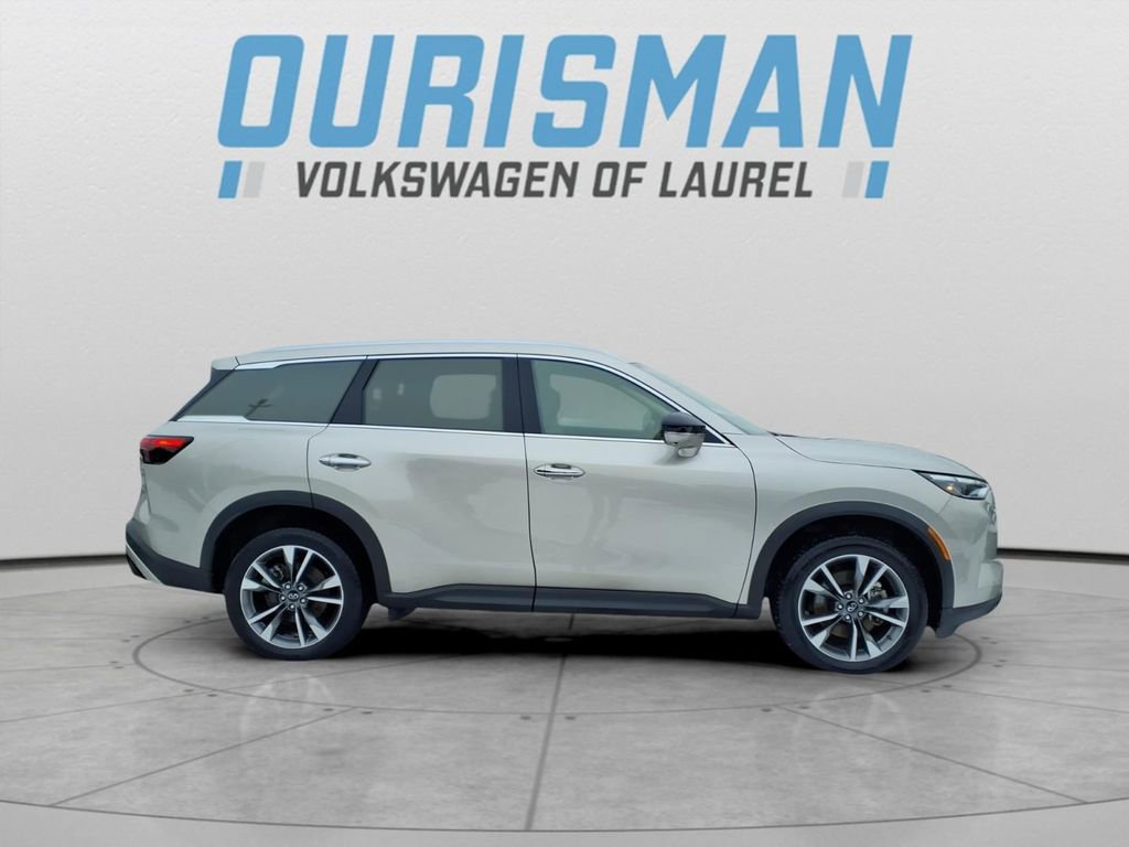 Used 2023 INFINITI QX60 Luxe image 2