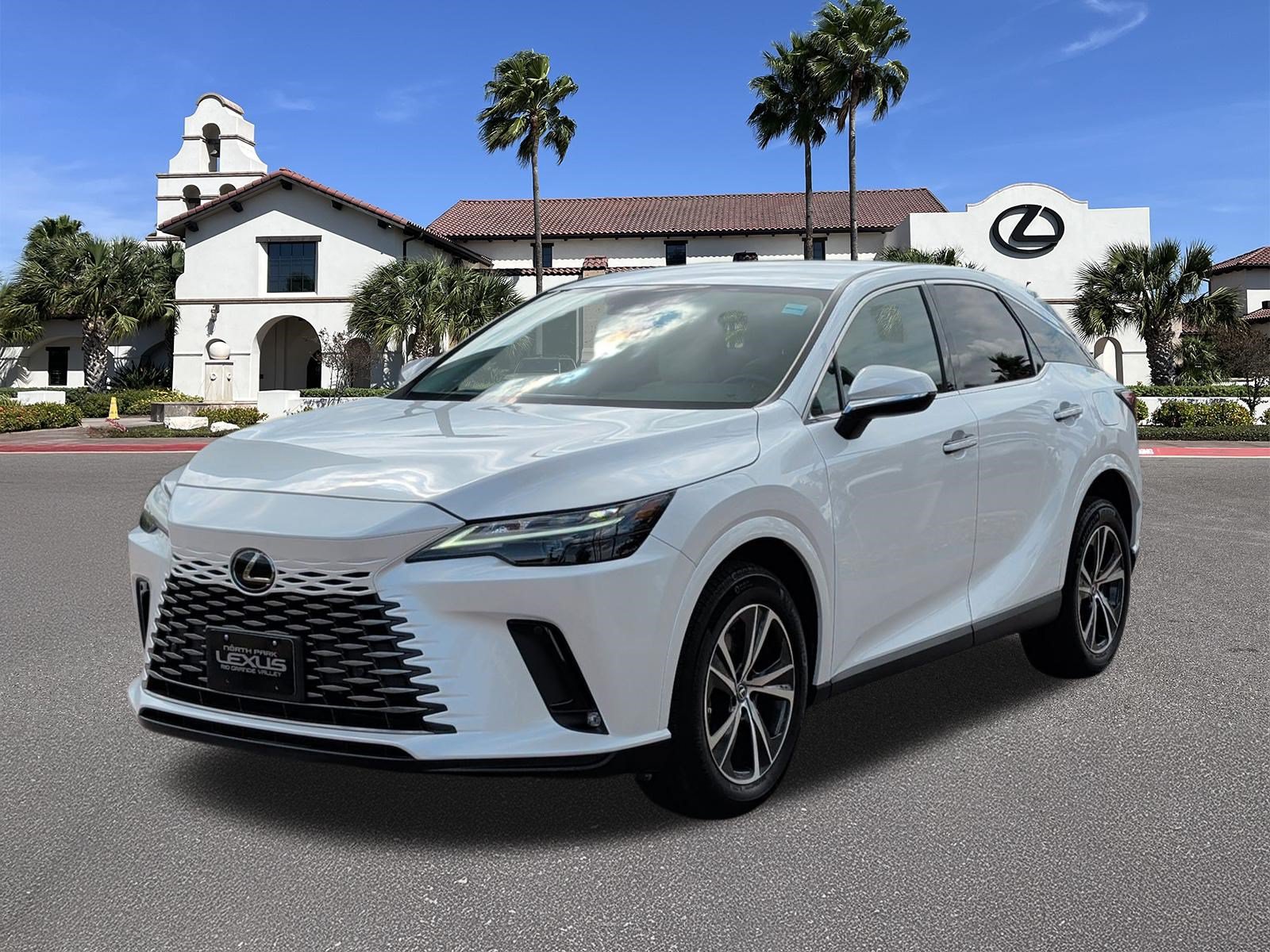 Used 2023 Lexus RX 350 FWD w/ Accessory Package image 5