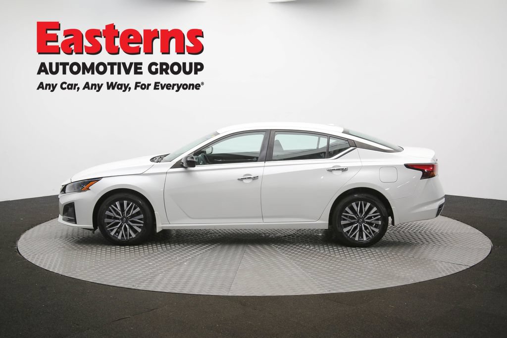 Used 2023 Nissan Altima 2.5 SV AWD/4WD image 45