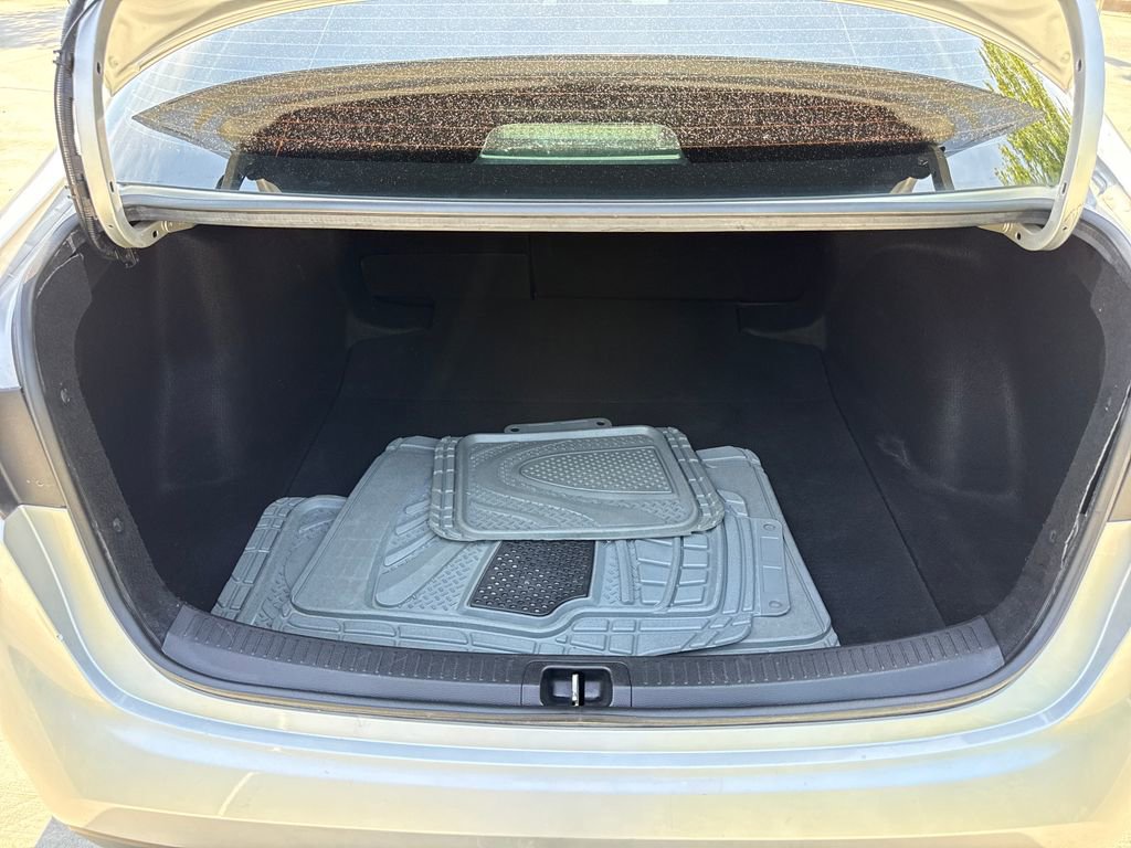 Used 2020 Toyota Corolla LE image 31