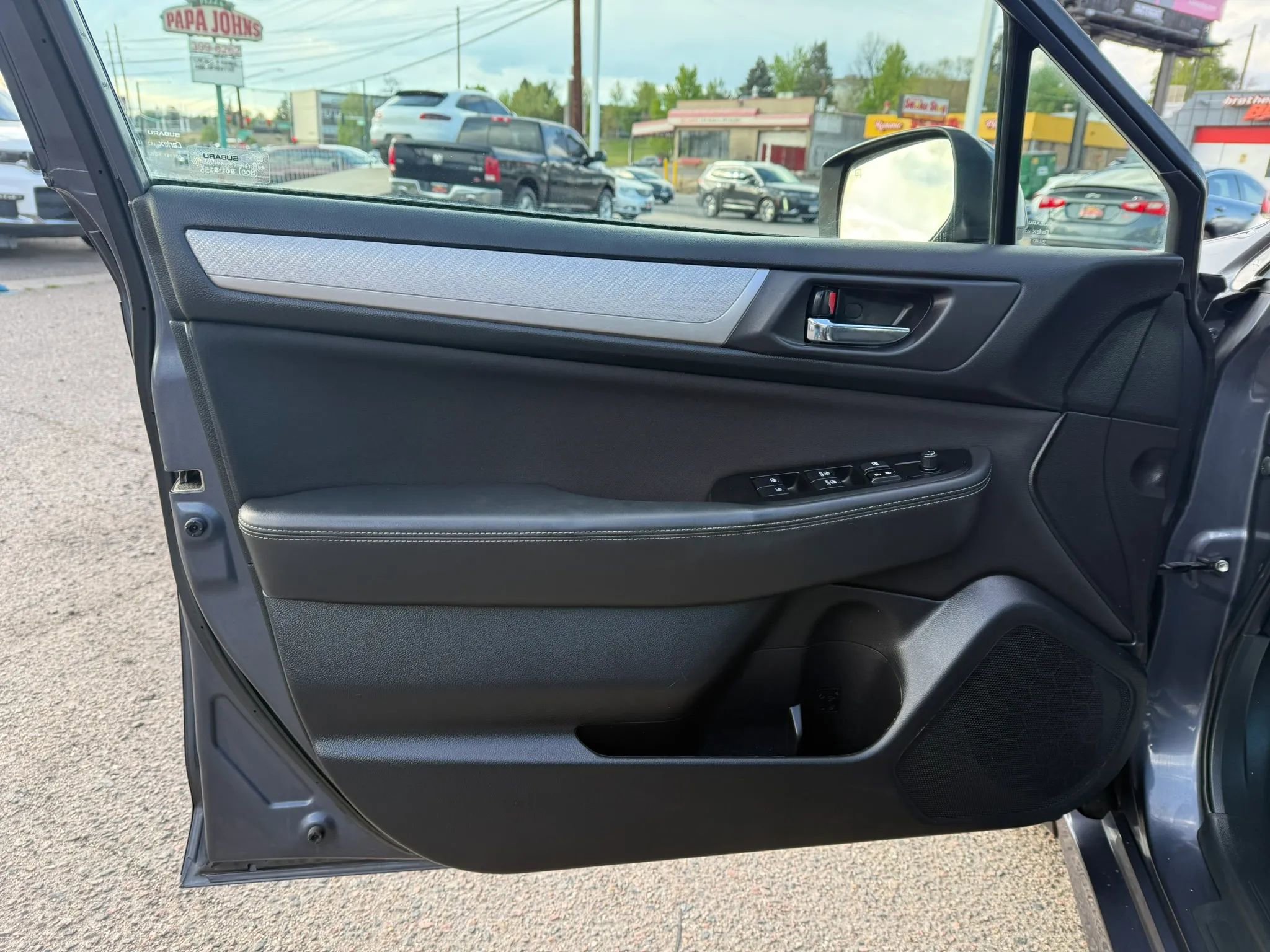 Used 2017 Subaru Legacy 2.5i Premium AWD/4WD image 11