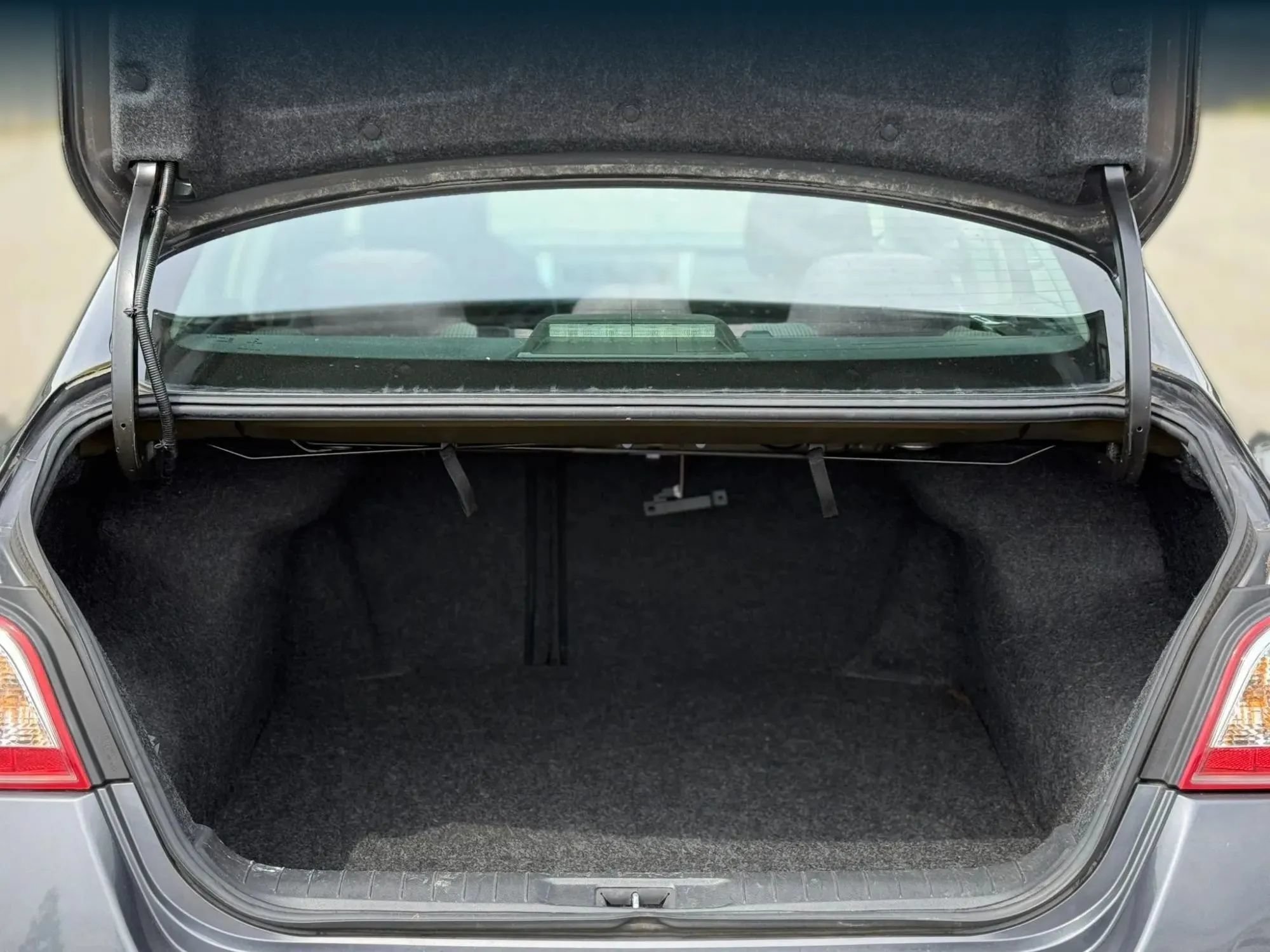 Used 2013 Nissan Altima 2.5 S FWD image 28