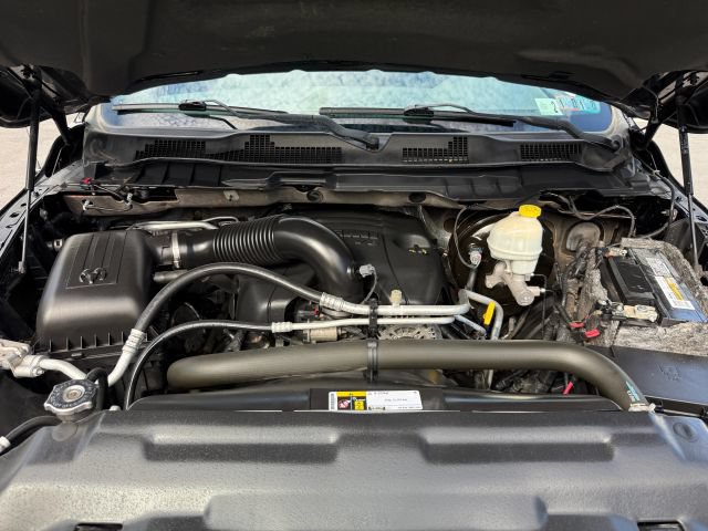 Used 2015 RAM 1500 Express AWD/4WD image 41